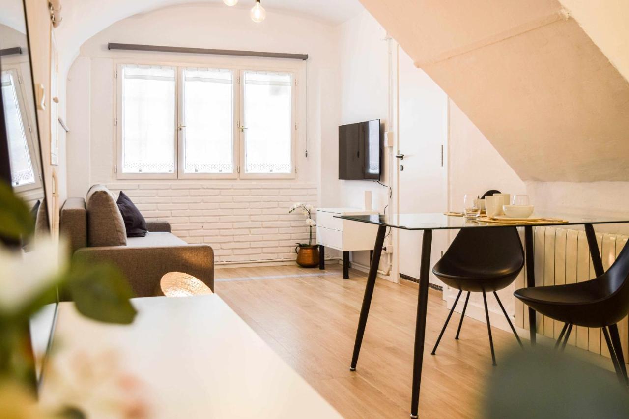 Casa Besalu Estudio En El Centro Del Pueblo מראה חיצוני תמונה