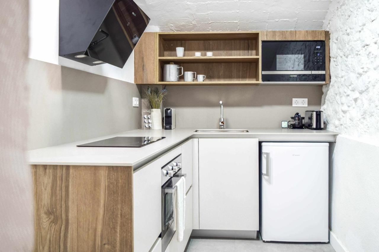 Casa Besalu Estudio En El Centro Del Pueblo מראה חיצוני תמונה