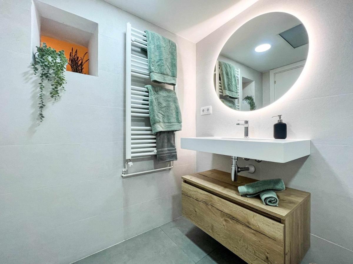 Casa Besalu Estudio En El Centro Del Pueblo מראה חיצוני תמונה