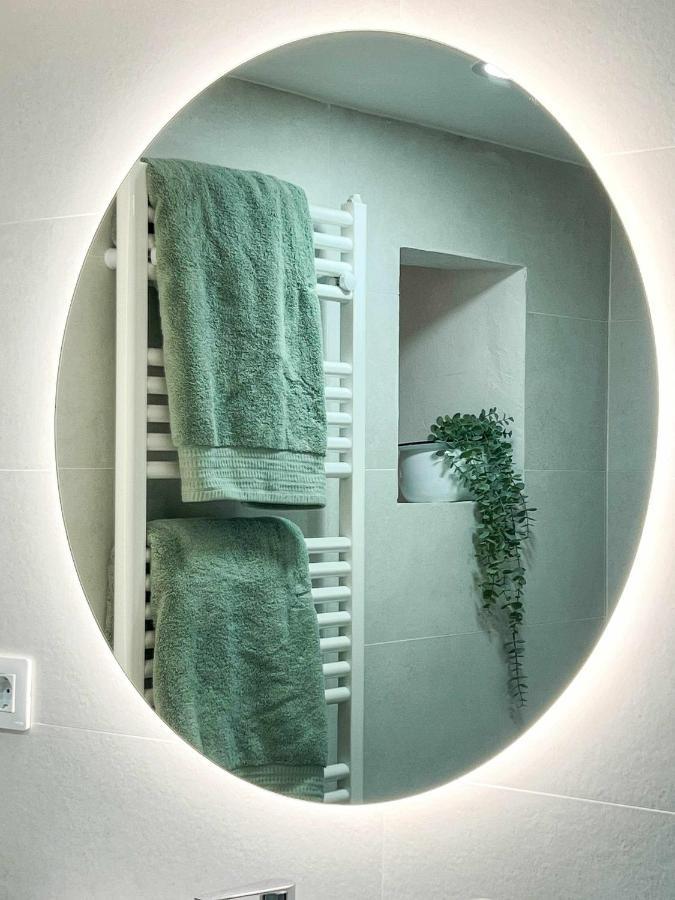 Casa Besalu Estudio En El Centro Del Pueblo מראה חיצוני תמונה