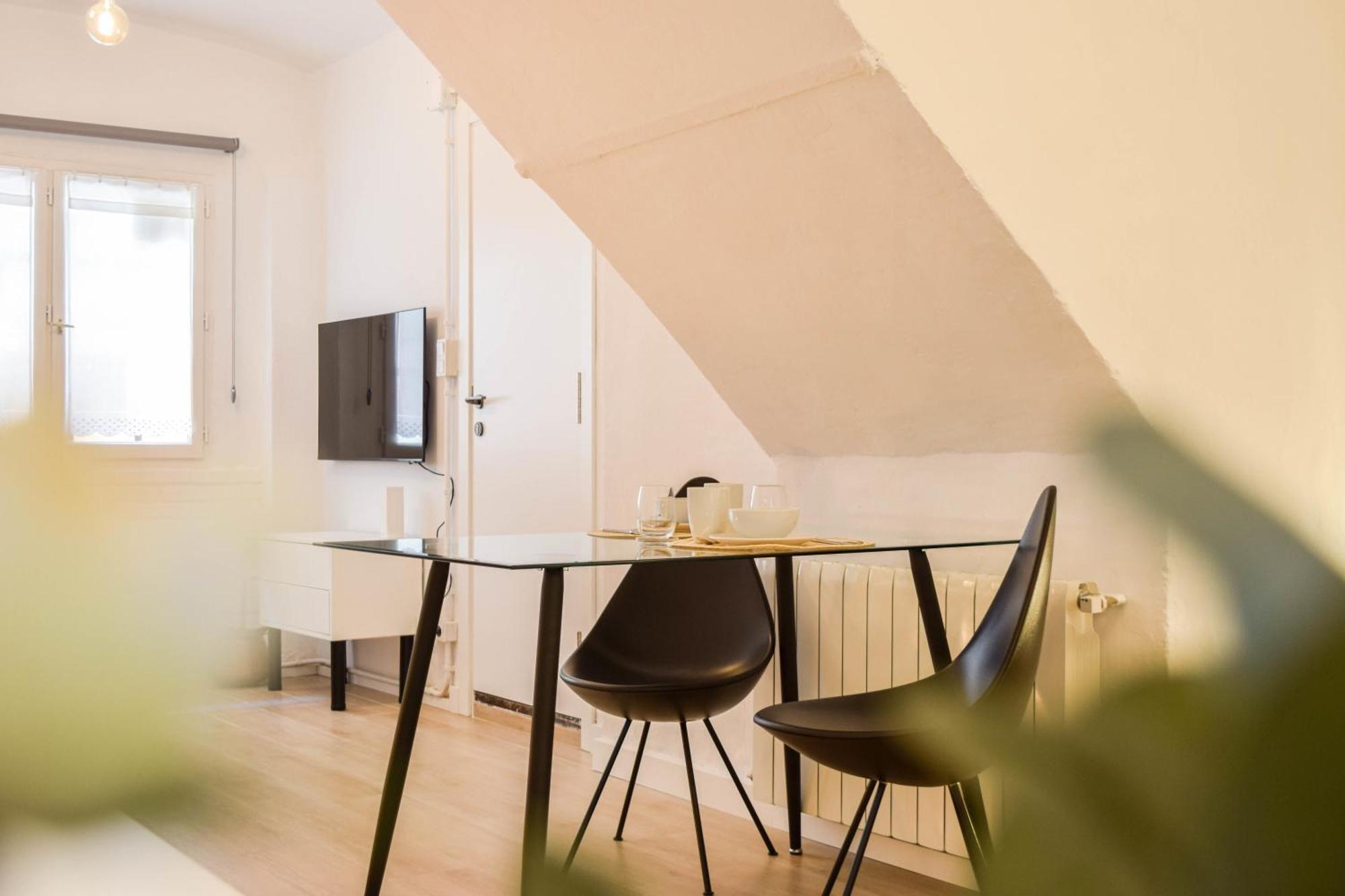 Casa Besalu Estudio En El Centro Del Pueblo מראה חיצוני תמונה