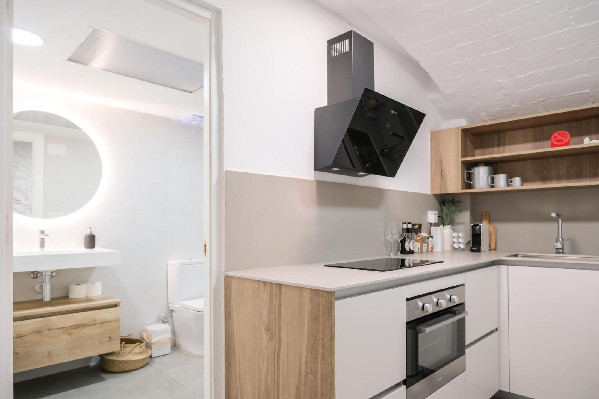 Casa Besalu Estudio En El Centro Del Pueblo מראה חיצוני תמונה