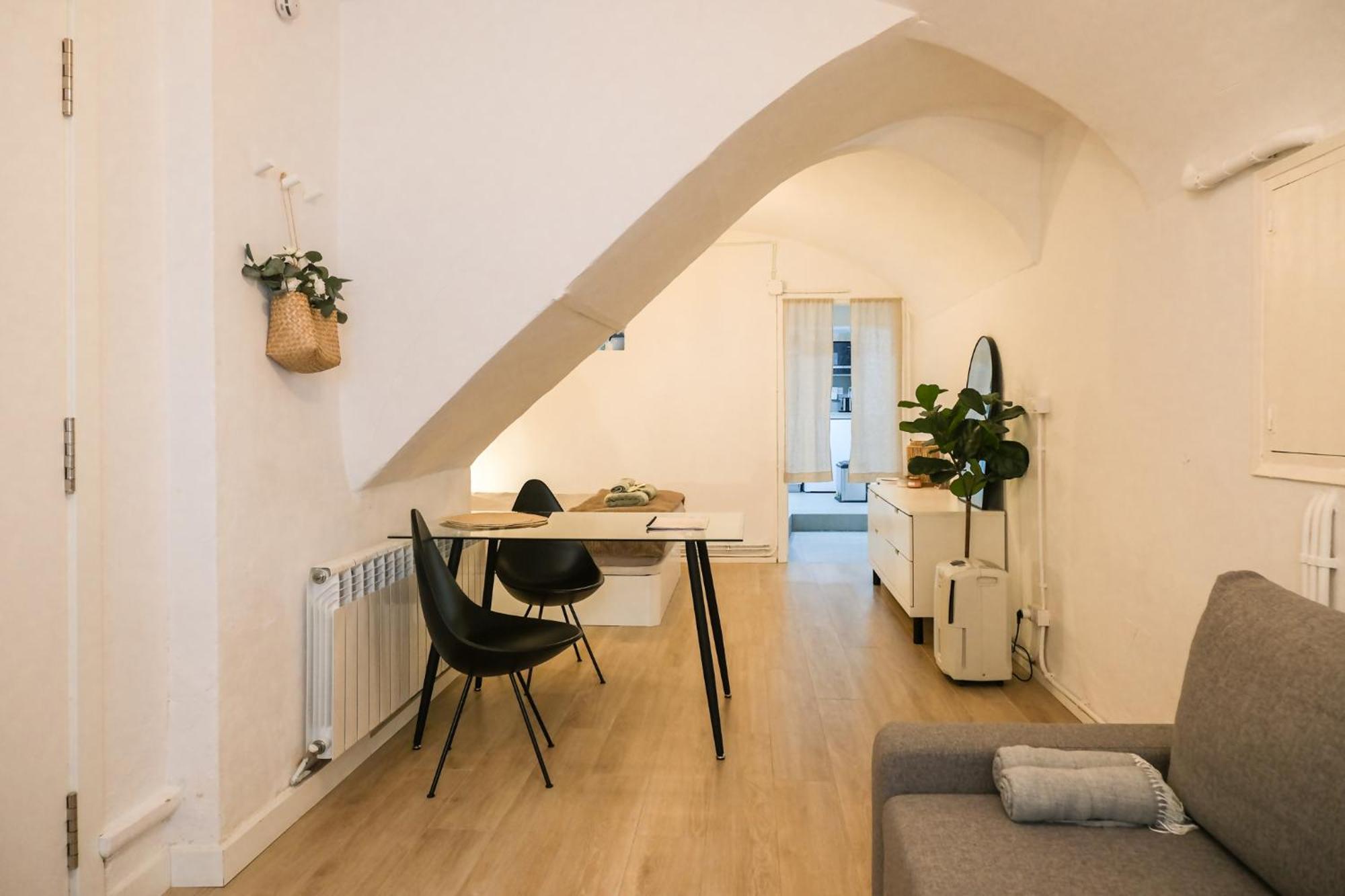 Casa Besalu Estudio En El Centro Del Pueblo מראה חיצוני תמונה